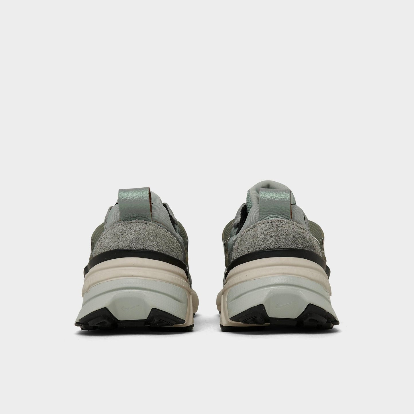 [fn6703-003] Womens Nike V2k Run 'light Pumic Black Chrome'