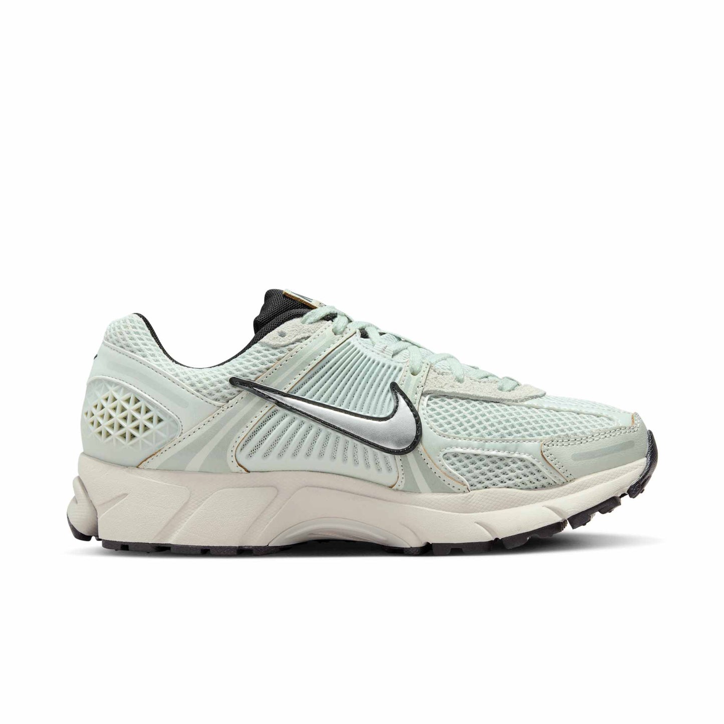 Nike Women's Zoom Vomero 5 Sneakers