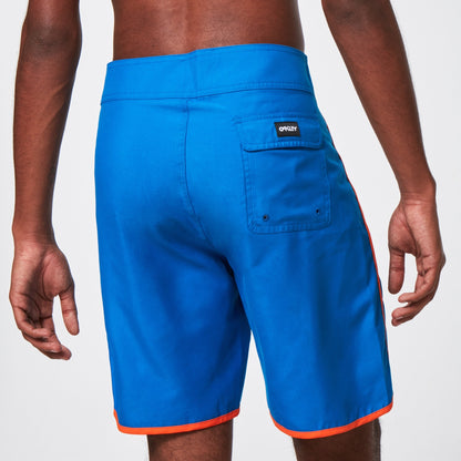 Oakley Men's Solid Crest 19 Boardshort Shorts