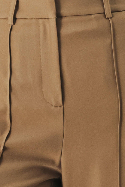 Rich Silhouette Woven Pants