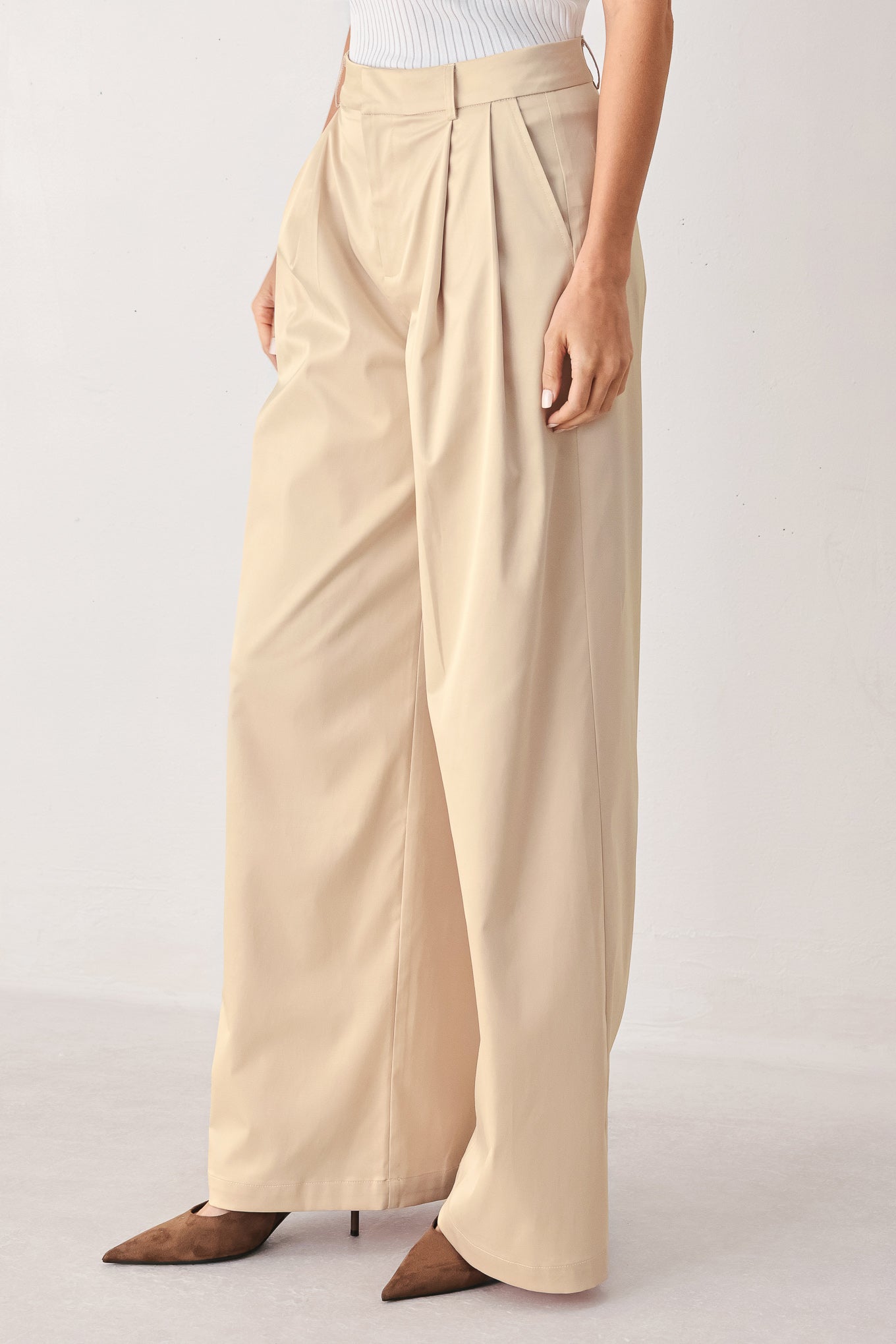 Parchment Relaxed-fit Woven Pants