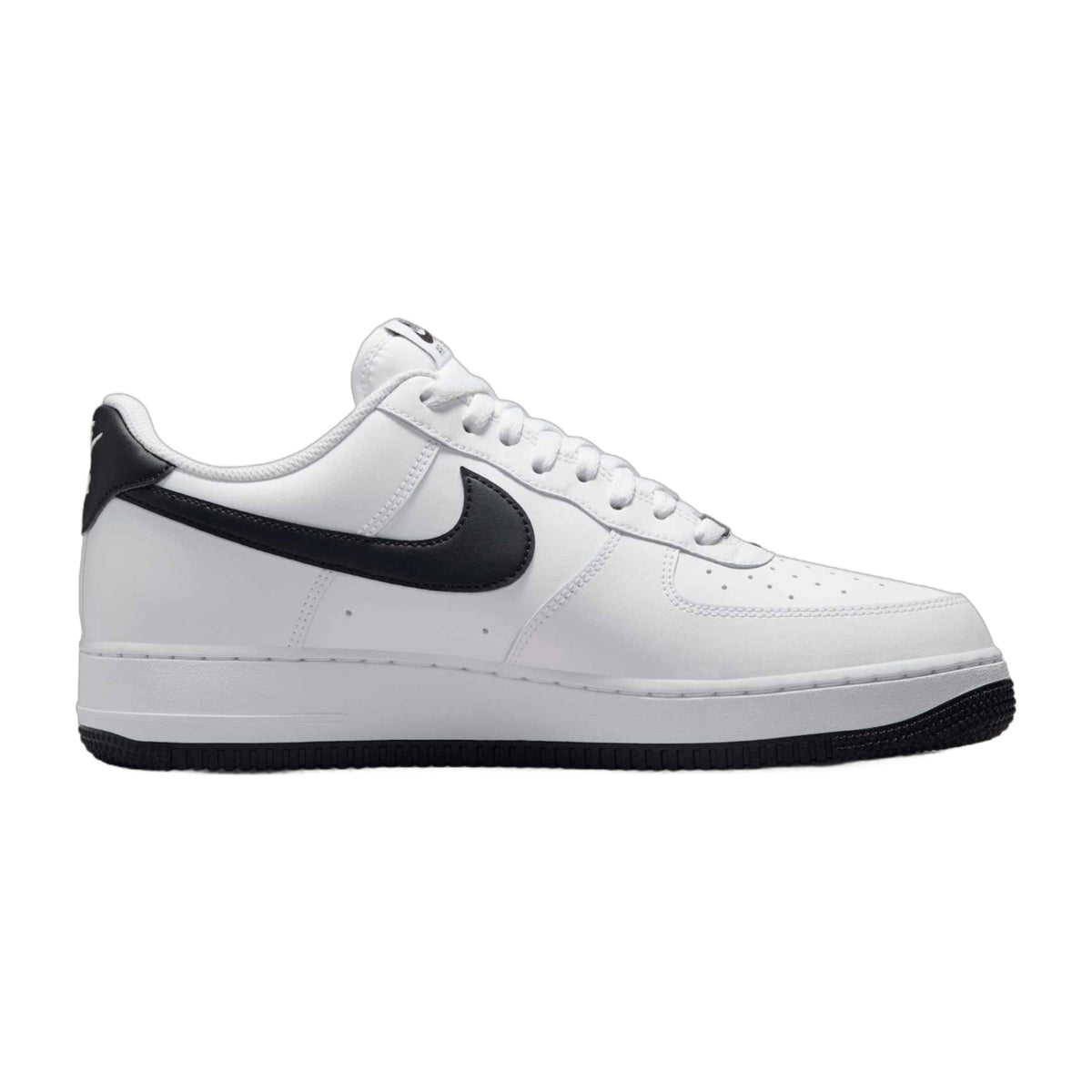 Nike Men's Air Force 1 '07 Sneakers