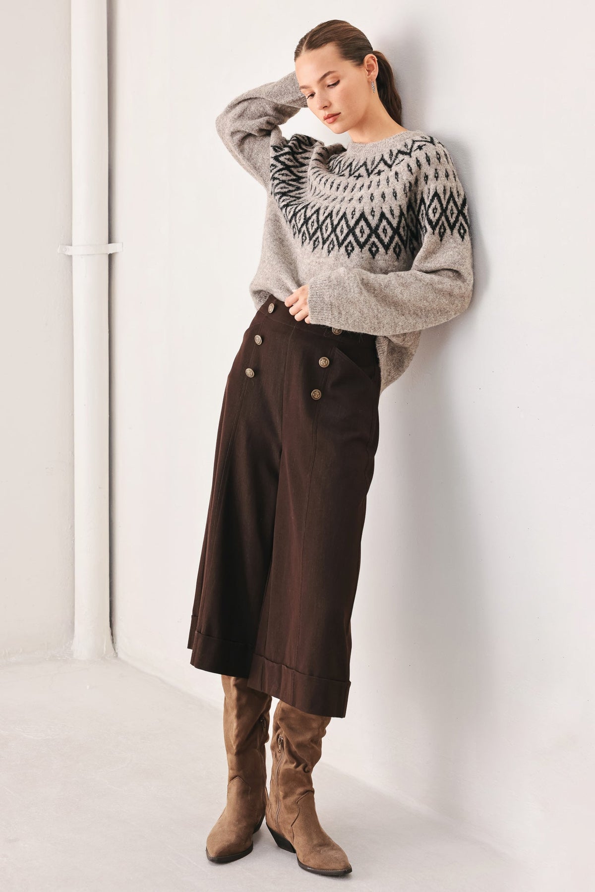 Cabin Light Serenade Sweater Knit Pullover Top