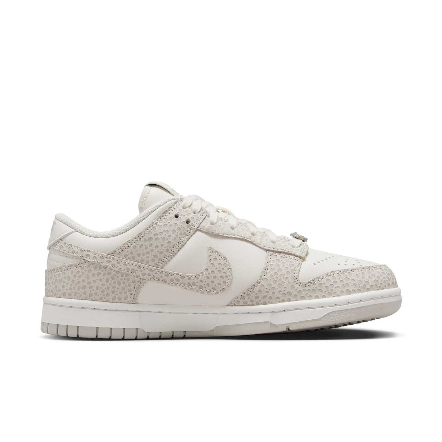 Nike Women's W Dunk Low Prm Sneakers