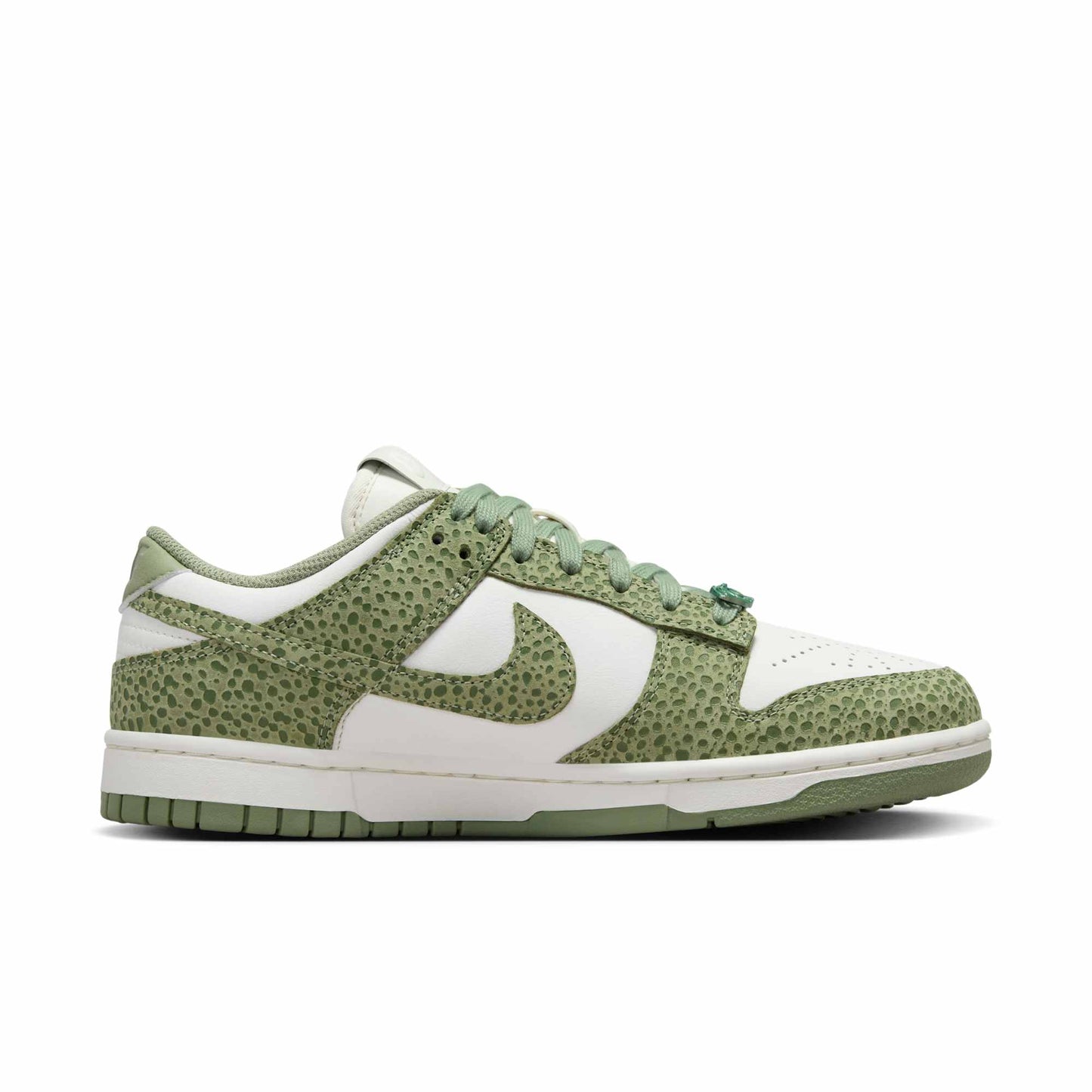Nike Women's Dunk Low Prm Sneakers