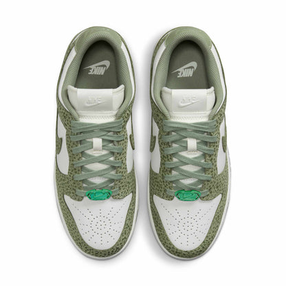 Nike Women's Dunk Low Prm Sneakers