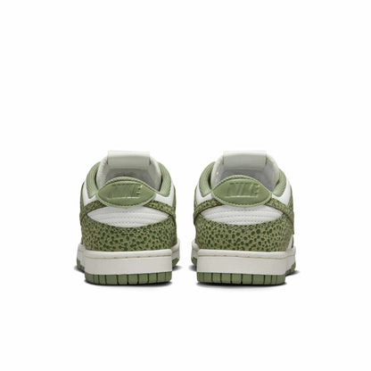 Nike Women's Dunk Low Prm Sneakers