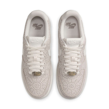 Nike Women's W Air Force 1 '07 Prm Sneakers