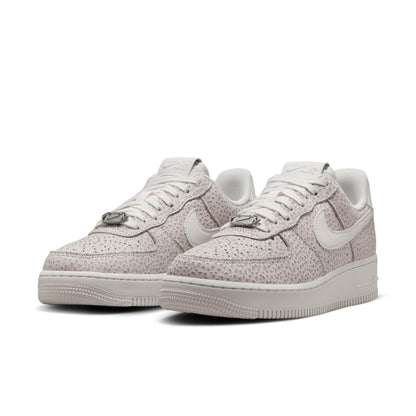 Nike Women's W Air Force 1 '07 Prm Sneakers