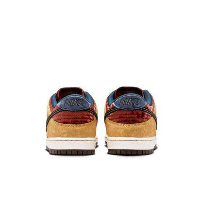 Nike Men's Sb Dunk Low 'City Of Cinema' Sneakers