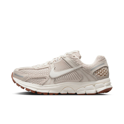 Nike Women's Zoom Vomero 5