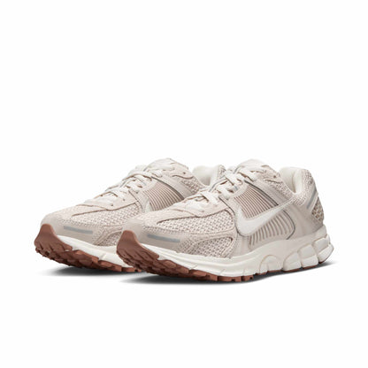 Nike Women's Zoom Vomero 5