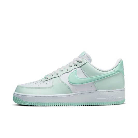 Nike Men's Air Force 1 '07 Sneakers