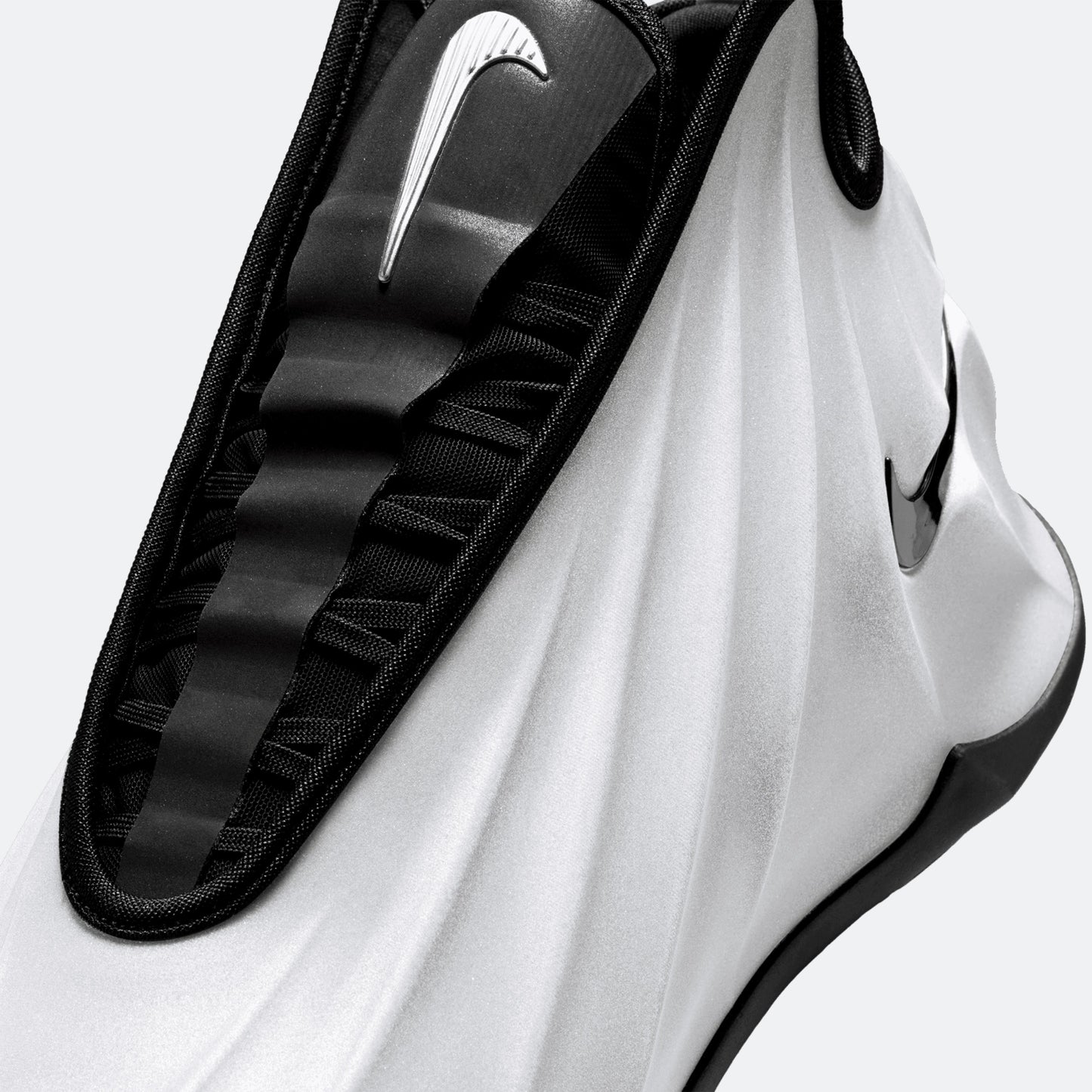 Nike Men's G.T. Future Metallic Silver