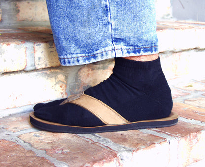 1 Black / 1 White / 1 Gray-