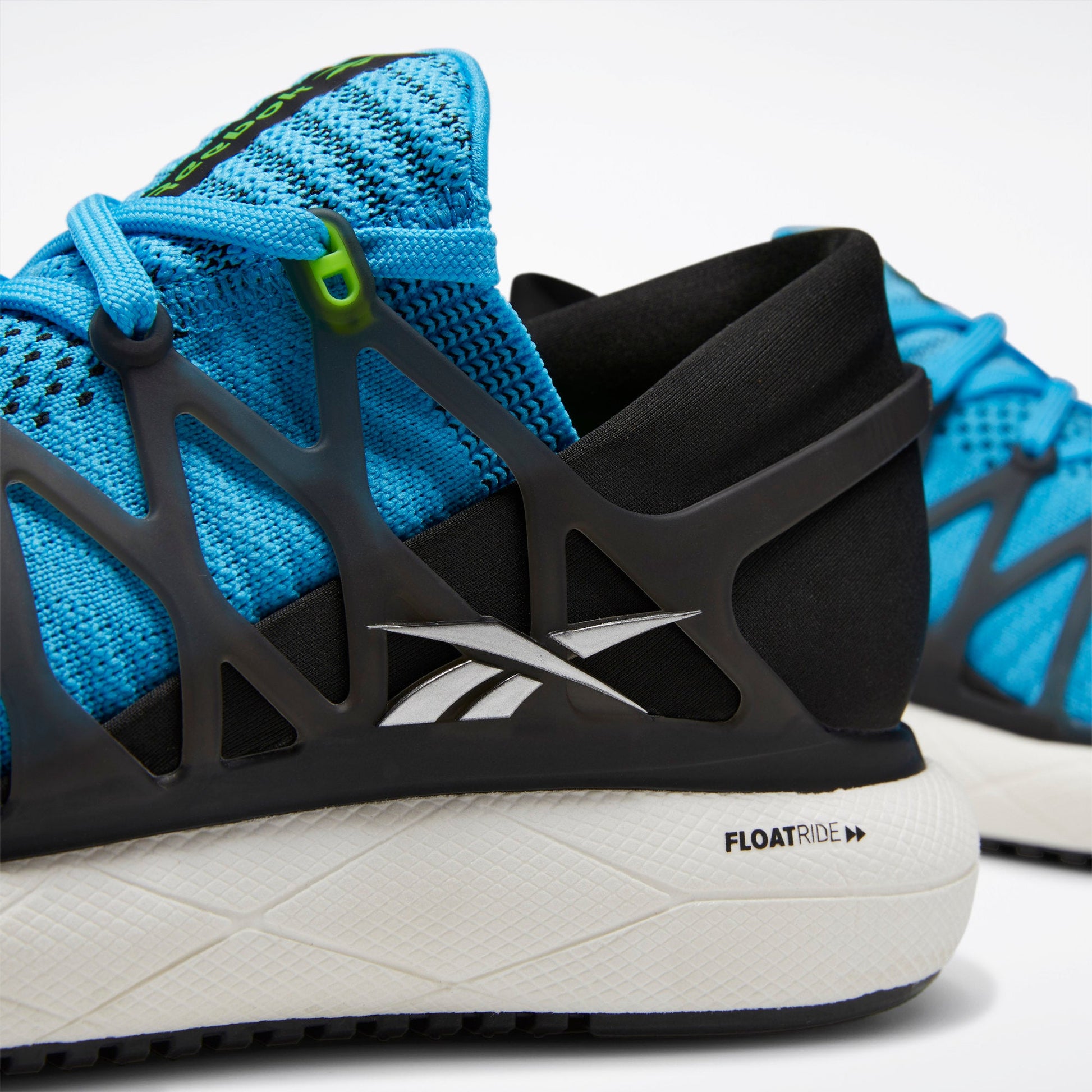 Brgcya/Black/Sgreen-