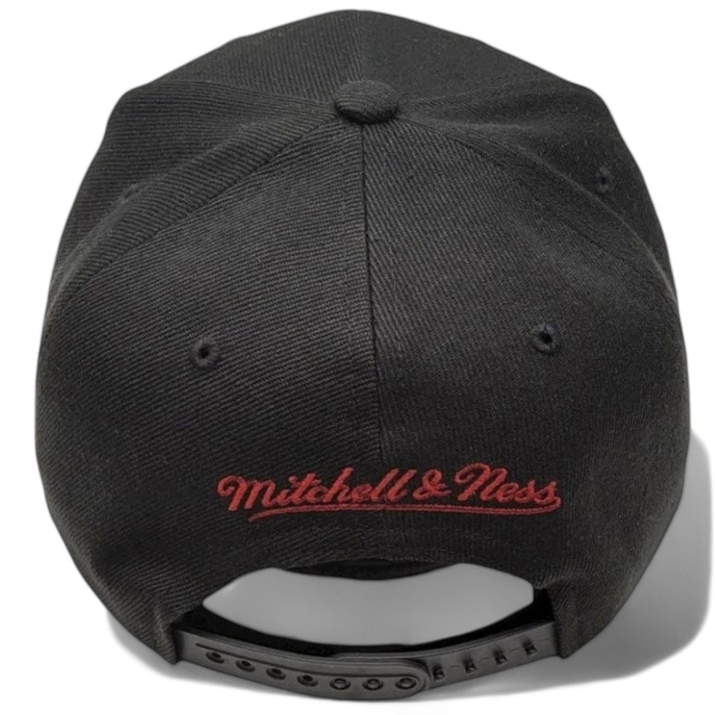 Mitchell & Ness Men's NBA Core Basic Snapback Heat Snapback Caps