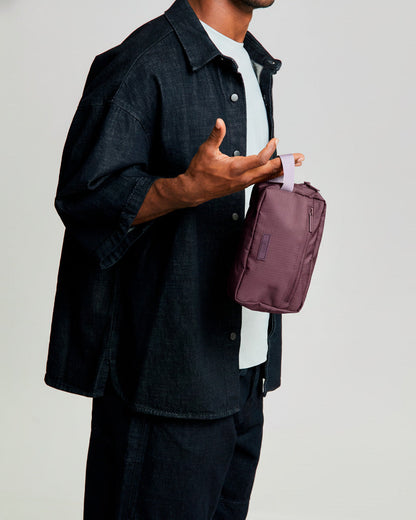 Kei Lithe Washbag Wine