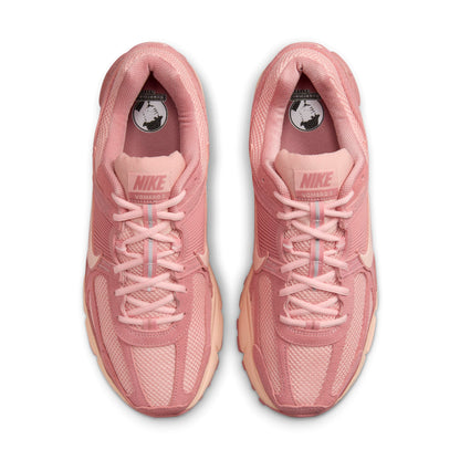 Nike Men's Zoom Vomero 5 Sneakers