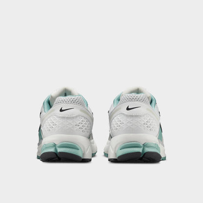 Women's Nike Zoom Vomero 5 - Cannon
