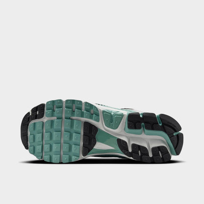 Women's Nike Zoom Vomero 5 - Cannon