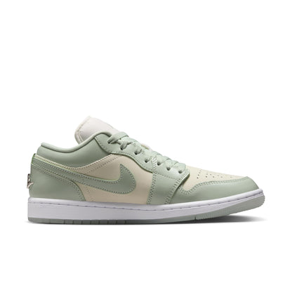 Air Jordan Women's Retro 1 Low Se Sneakers