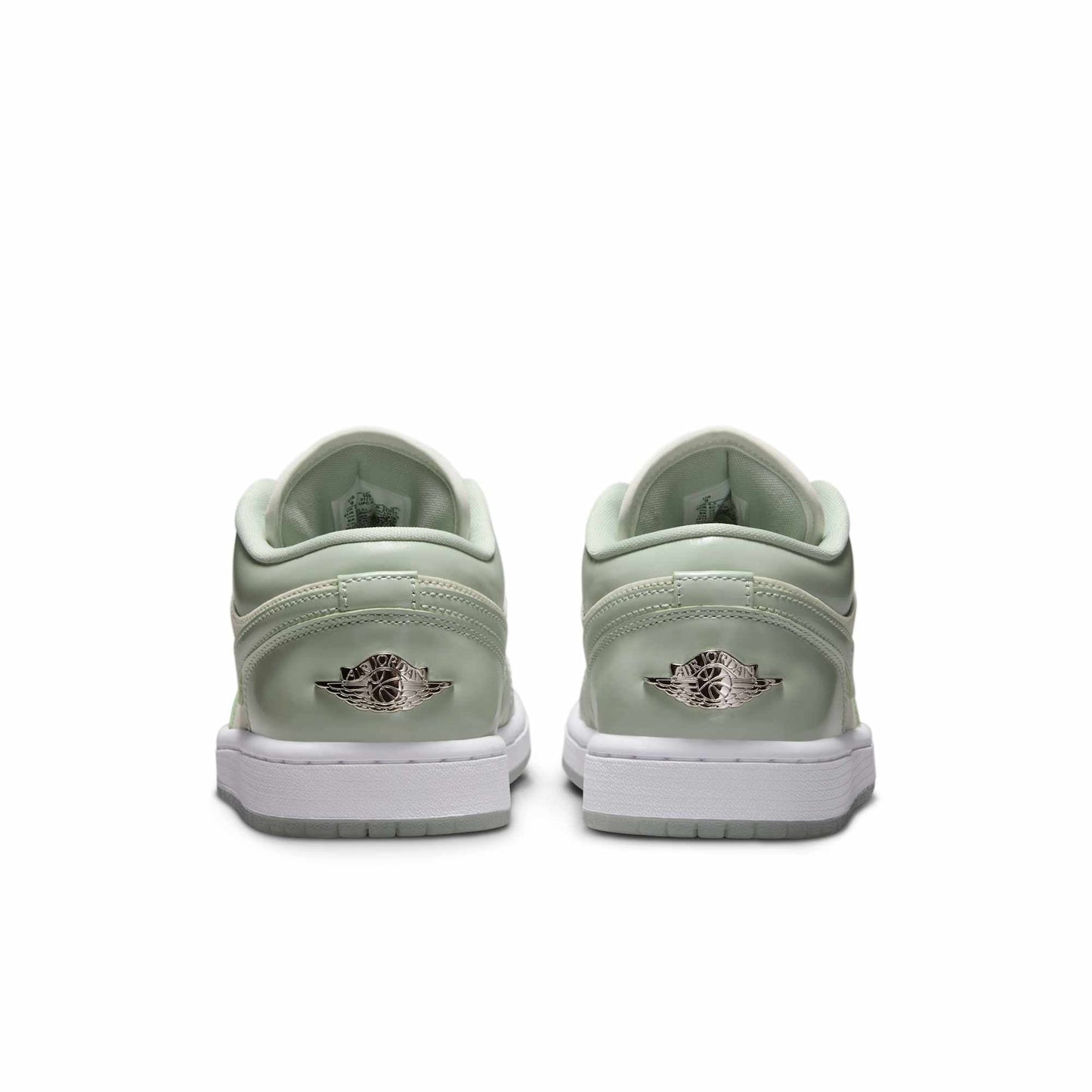 Air Jordan Women's Retro 1 Low Se Sneakers