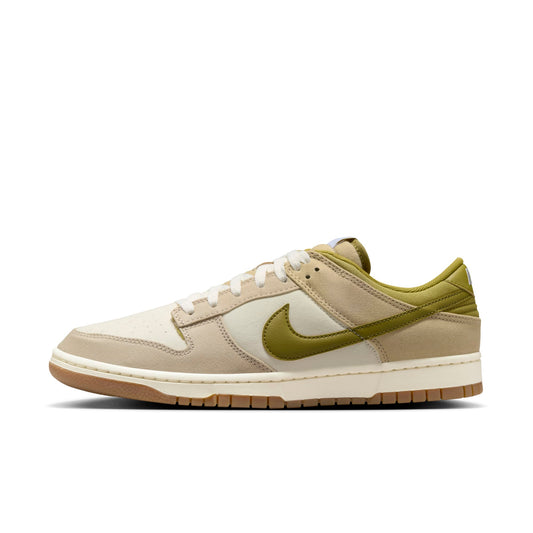 Nike Men's Dunk Low Sneakers