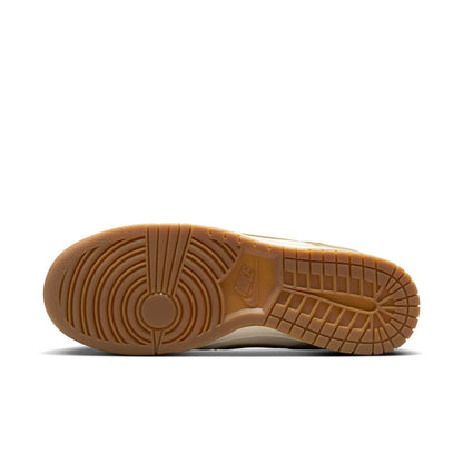 Nike Men's Dunk Low Sneakers