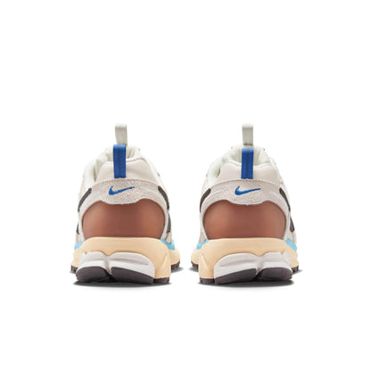 Nike Women's W Zoom Vomero 5 Prm Sneakers