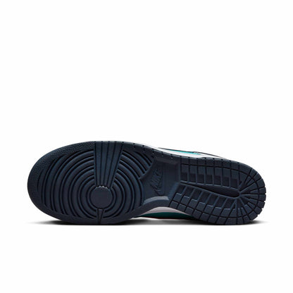 Nike Men's Dunk Low Retro Sneakers