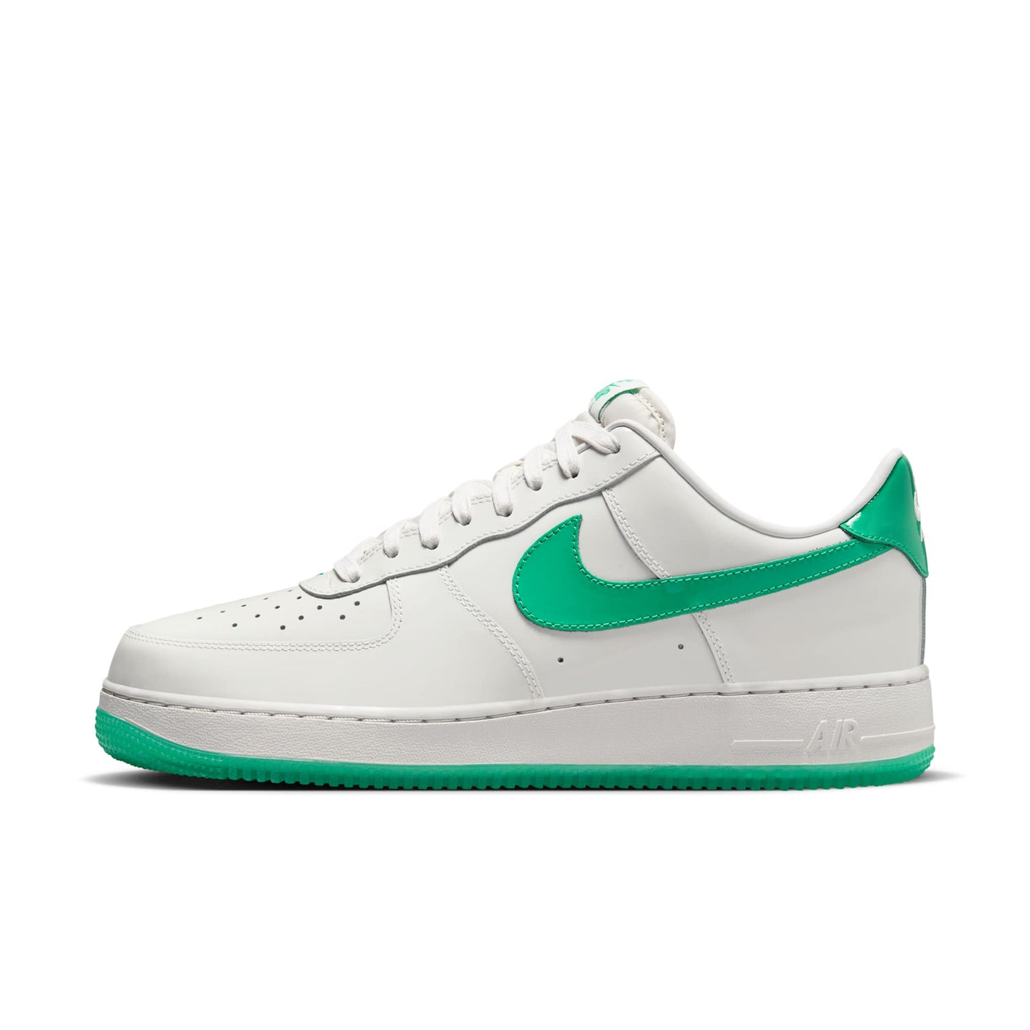 Nike Men's Air Force 1 '07 Premium Sneakers