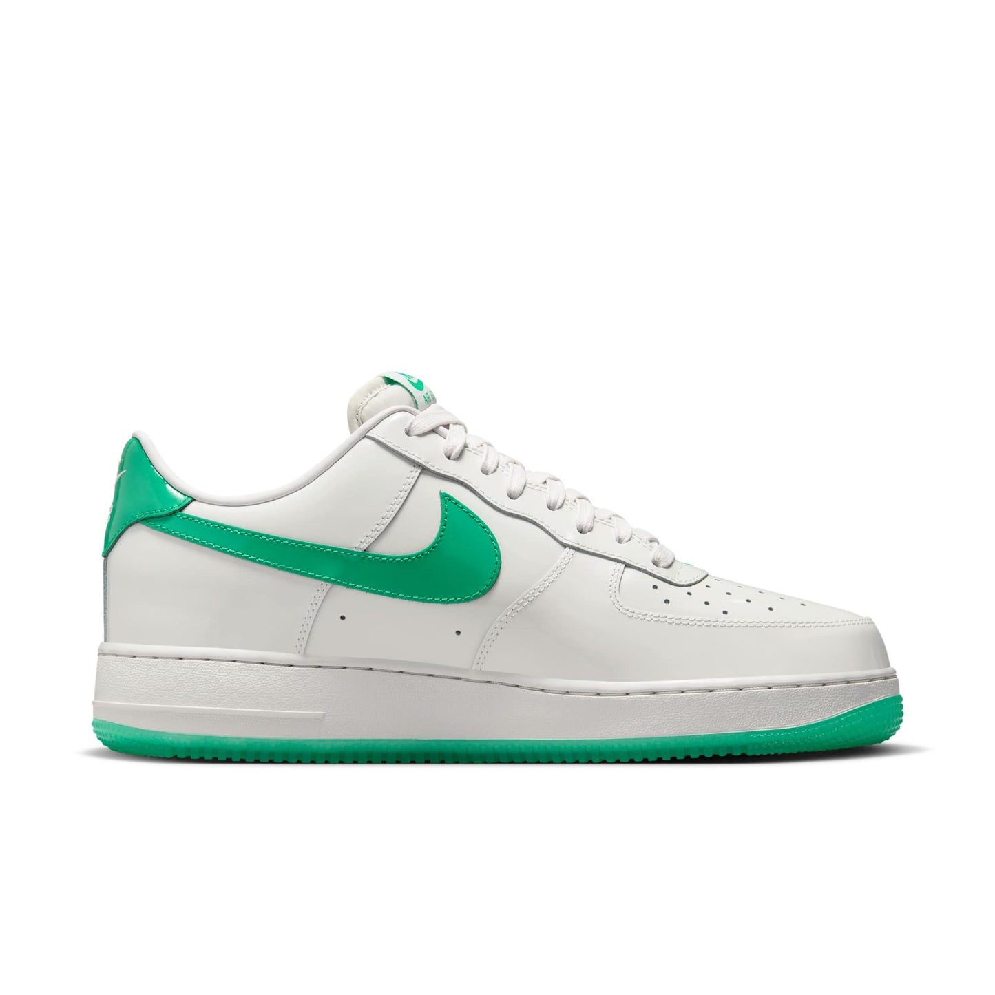 Nike Men's Air Force 1 '07 Premium Sneakers