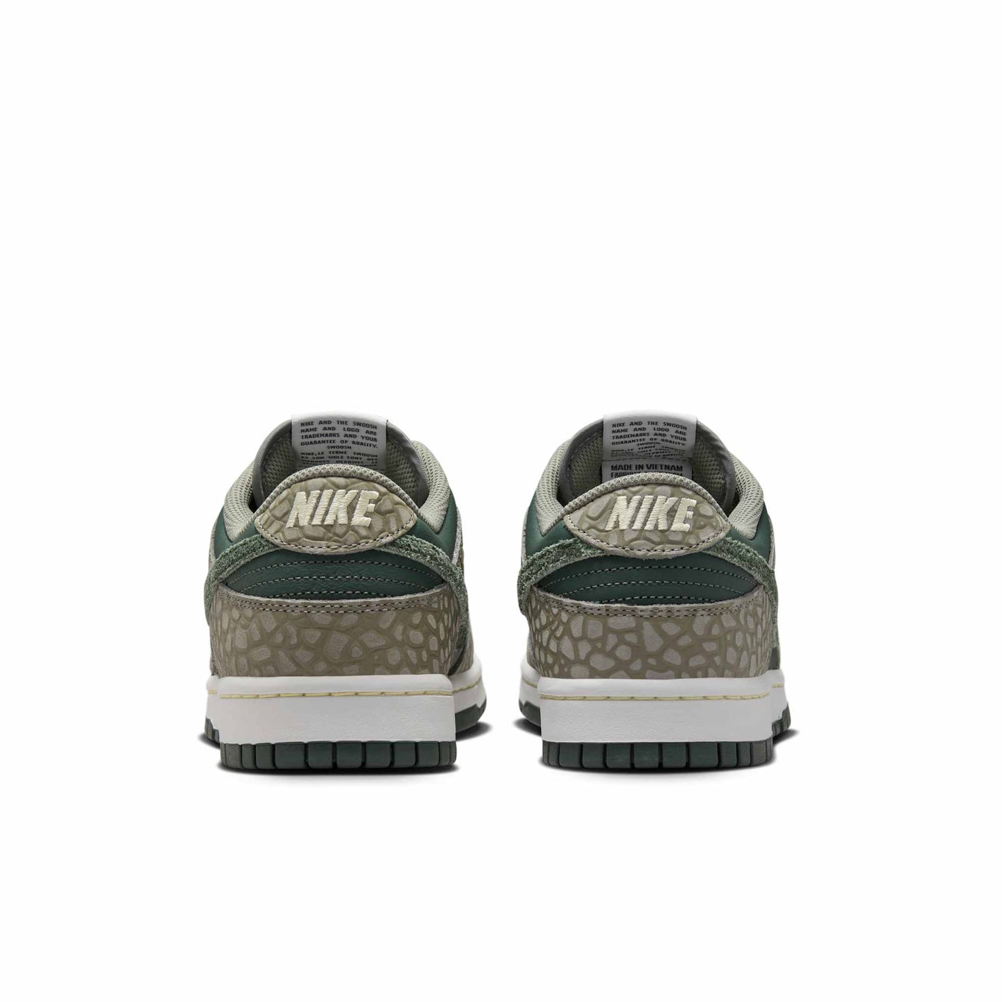 Nike Men's Dunk Low Retro Premium Sneakers
