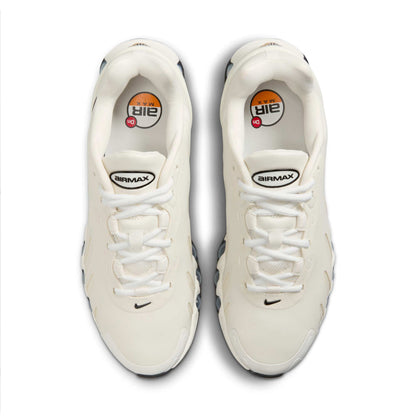 Nike Women's Air Max Dn8 Sneakers