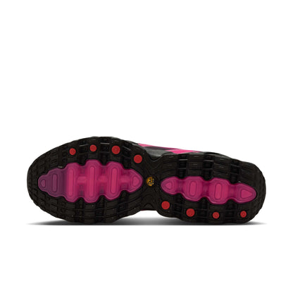 Nike Women's Air Max Dn8 Sneakers
