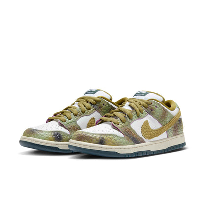 Nike Men's Sb Dunk Low 'Alexis Sablone Chameleon' Sneakers