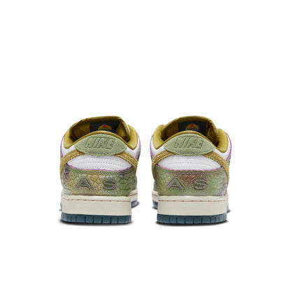Nike Men's Sb Dunk Low 'Alexis Sablone Chameleon' Sneakers