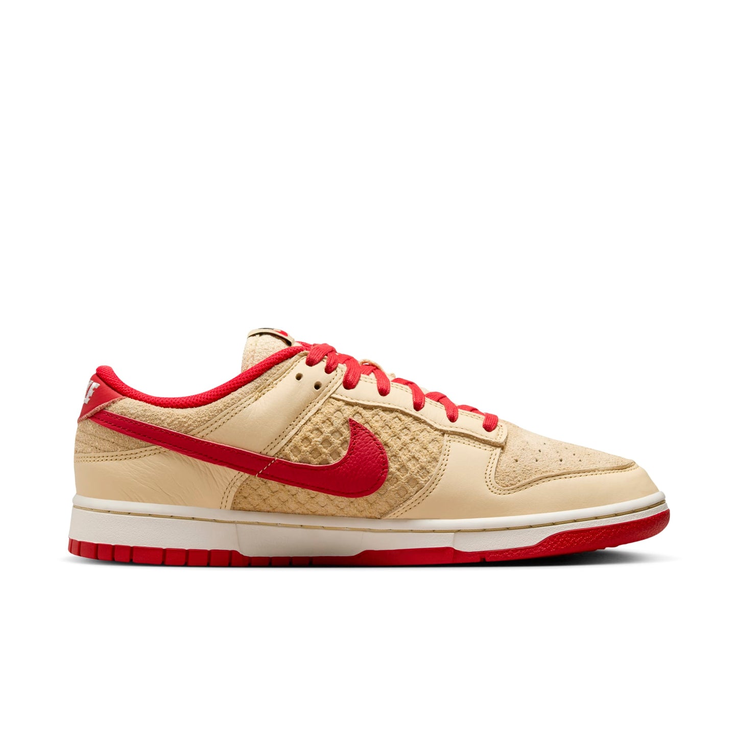 Nike Men's Dunk Low Retro Se Sneakers