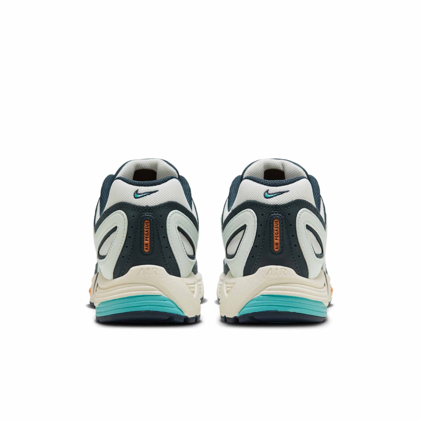 Nike Men's Air Pegasus 2005 Sneakers