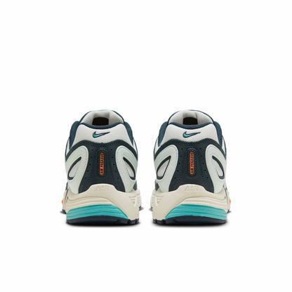 Nike Men's Air Pegasus 2005 Sneakers