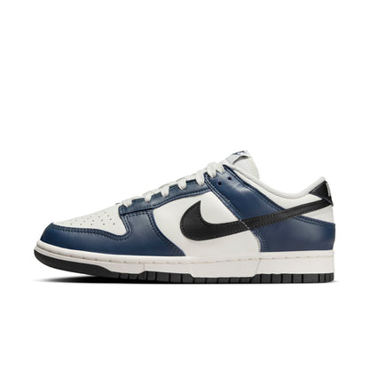 Nike Women's W Dunk Low Sneakers