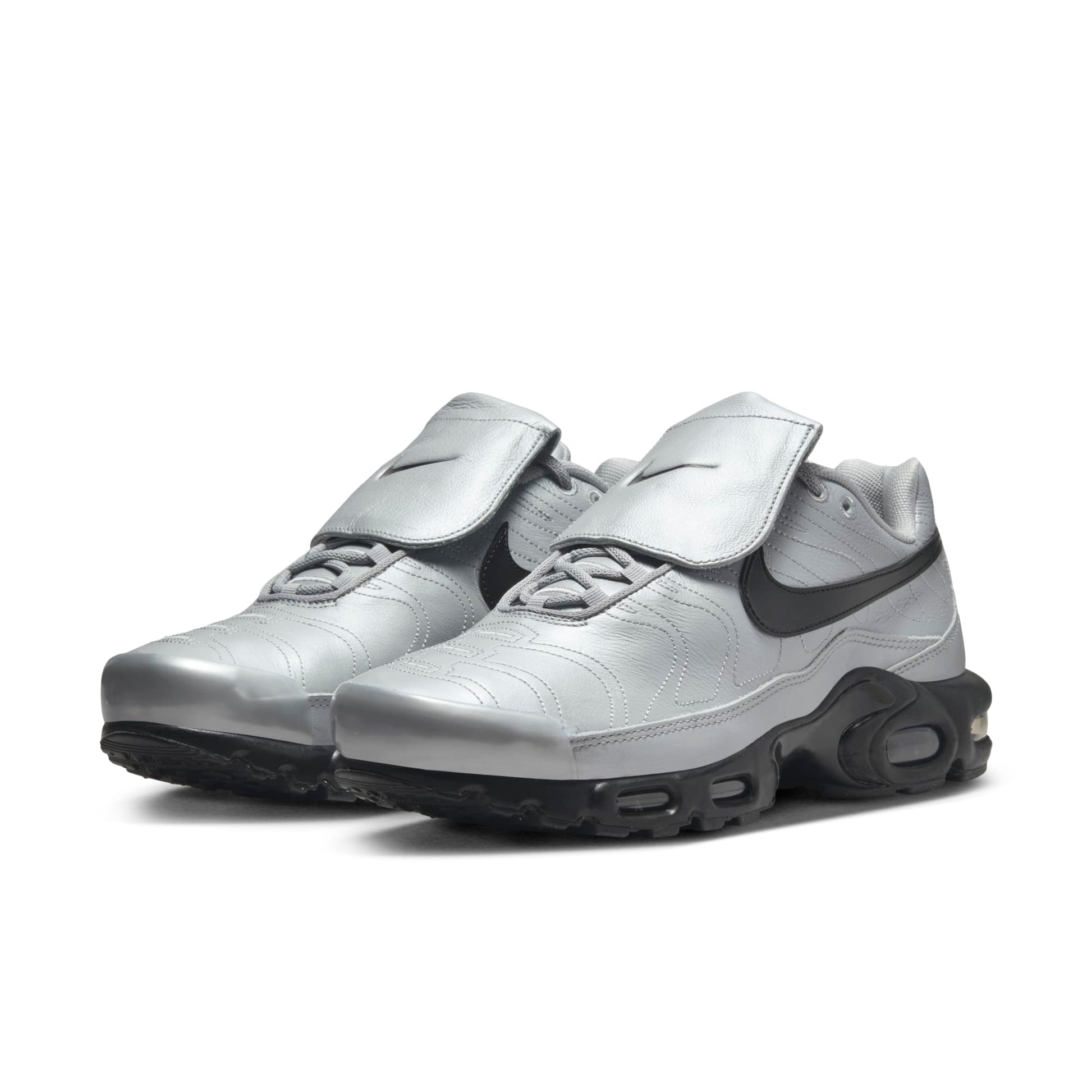 Wolf Grey/Black-Metallic Silver-