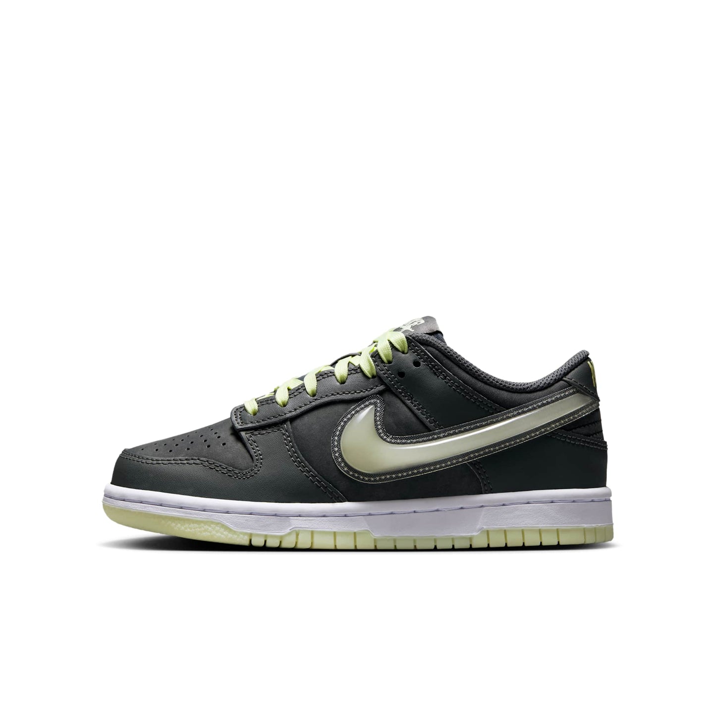 Nike Grade School Gs Dunk Low Sneakers