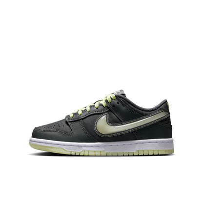 Nike Grade School Gs Dunk Low Sneakers