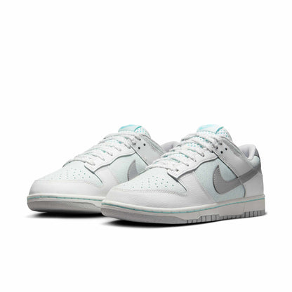 Nike Men's Dunk Low Retro Se Sneakers