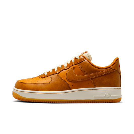 Nike Men's Air Force 1 '07 Lv8 Sneakers
