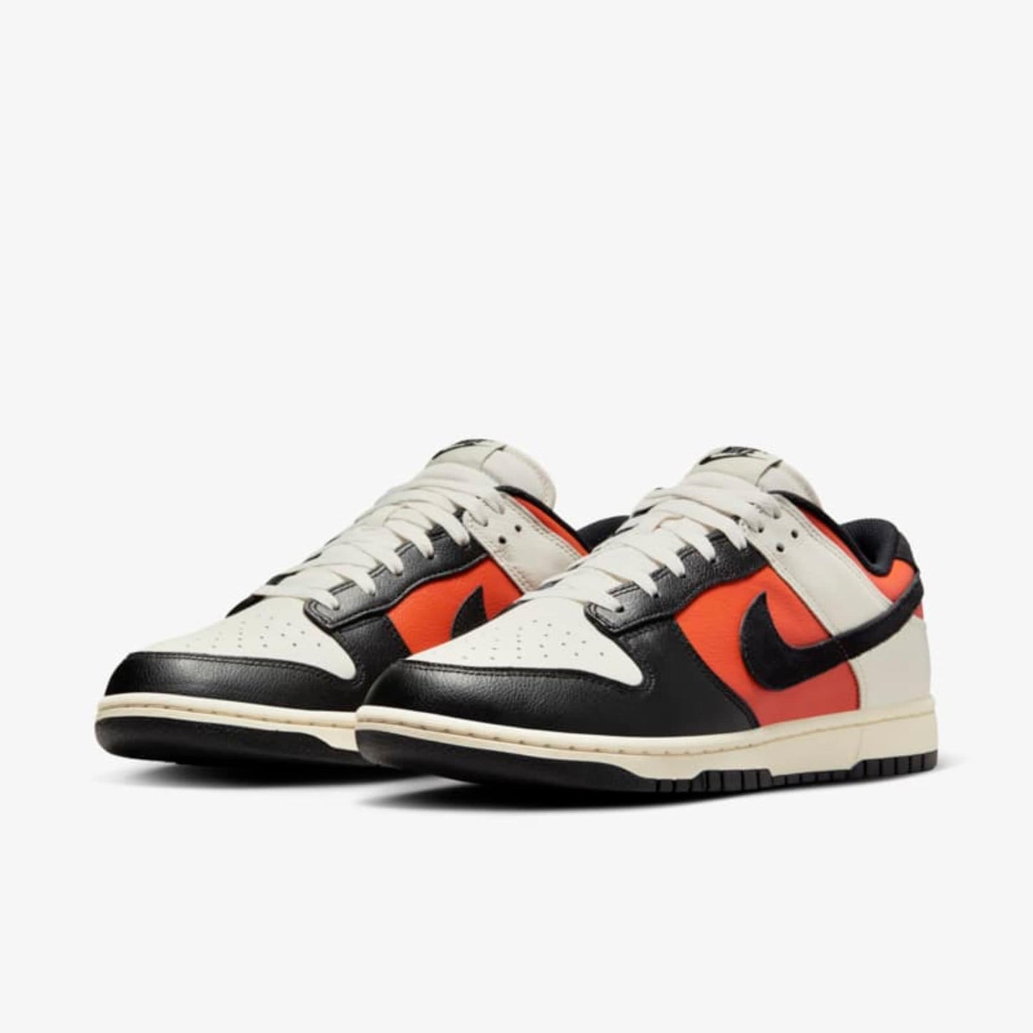 Nike Men's Dunk Low Retro Sneakers