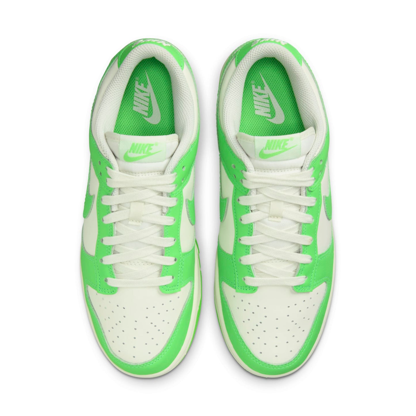 Nike Women's W Dunk Low Sneakers