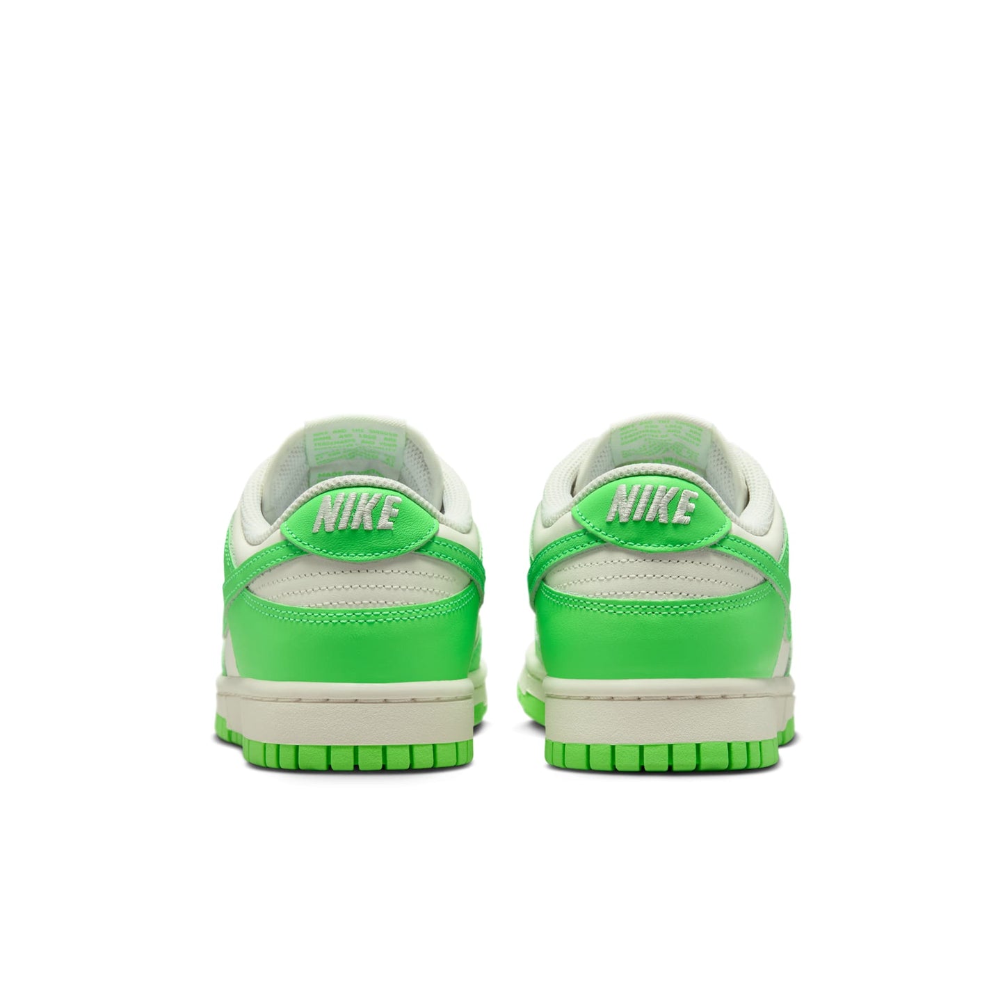 Nike Women's W Dunk Low Sneakers